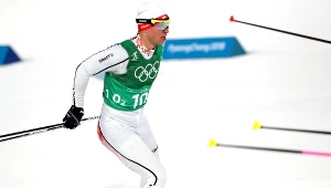 Maciej Staręga na trasie biegu sprinterskiego drużynowego.