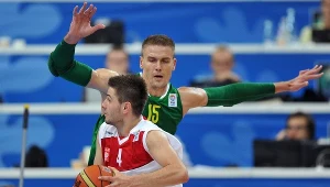 Dardan Berisha (z piłką) podczas ME 2011