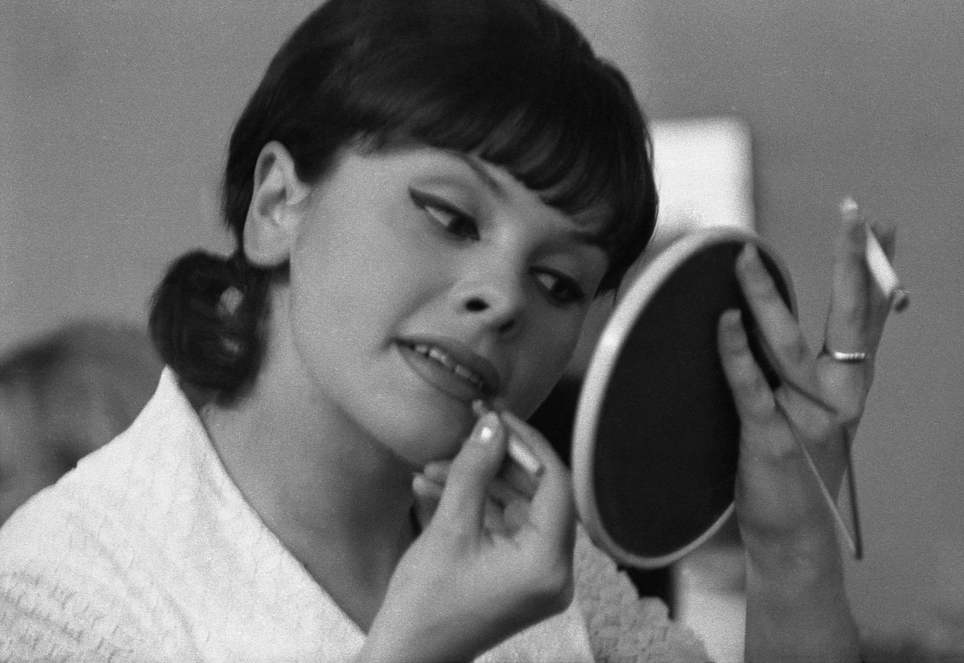 Katarzyna Sobczyk - Opole 1965 r., fot. Janusz Sobolewski Katarzyna Sobczyk - Opole 1965 r., fot. Janusz Sobolewski