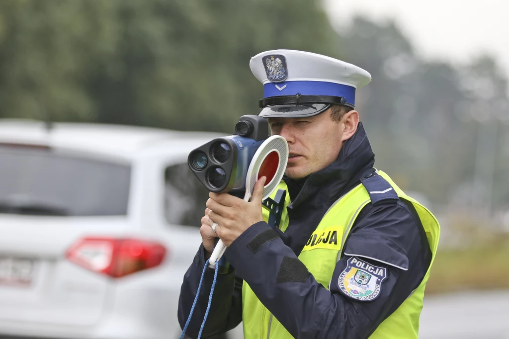 Uwaga na kaskadowe kontrole prędkości