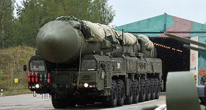 Oresznik to nowy pocisk zbudowany na bazie widocznego na zdjęciu RS-28 Sarmat Oresznik to nowy pocisk zbudowany na bazie widocznego na zdjęciu RS-28 Sarmat