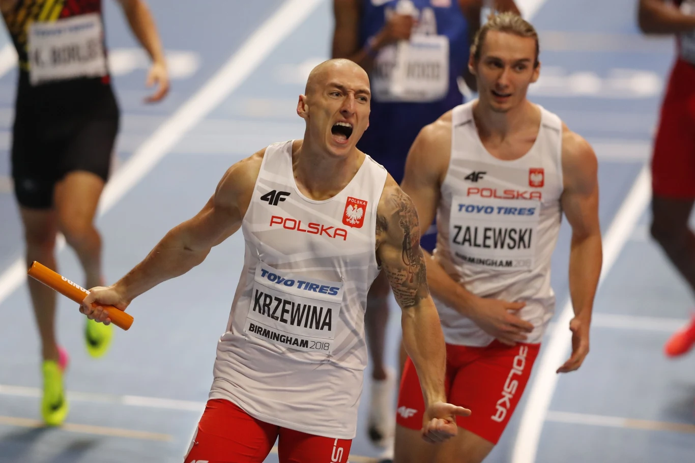 "Biało-Czerwoni" uzyskali na halowym MŚ w 2018 roku rekord świata z czasem 3.01,77 "Biało-Czerwoni" uzyskali na halowym MŚ w 2018 roku rekord świata z czasem 3.01,77