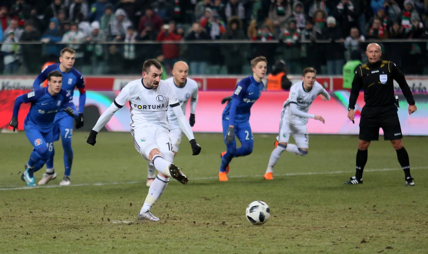 Gole dla stołecznego zespołu strzelili Marko Vesović i Michał Kucharczyk. Autorem trafienia dla "Kolejorza" był Christian Gytkjaer.