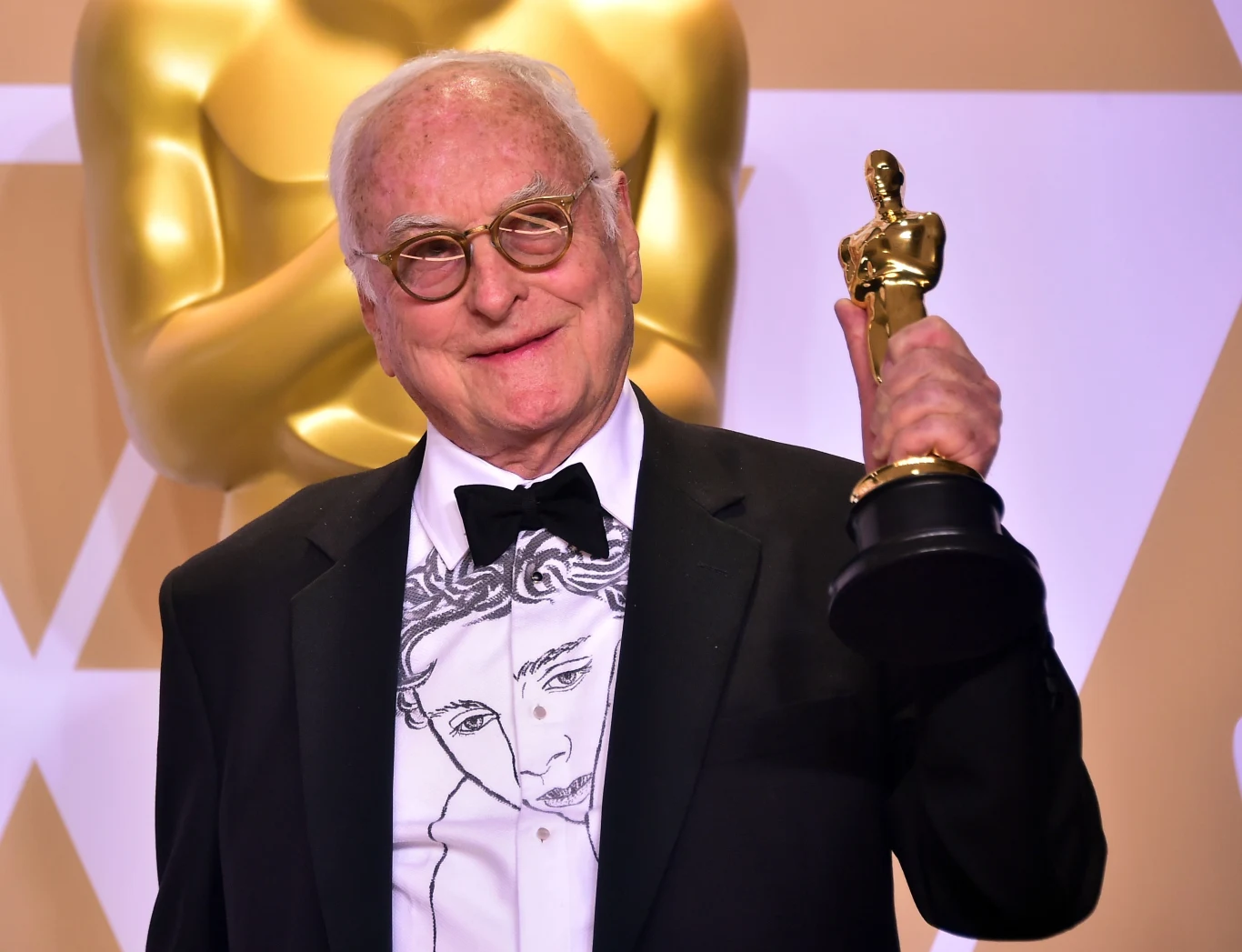 James Ivory z Oscarem za najlepszy scenariusz adaptowany, film "Tamte dni, tamte noce"  