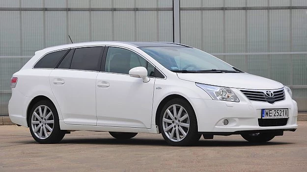 Toyota Avensis III