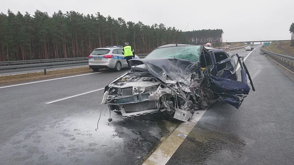 67-letni Kierowca renault megane jechał pod prąd