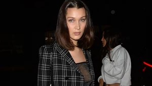 Bella Hadid w dziwnych kozakach