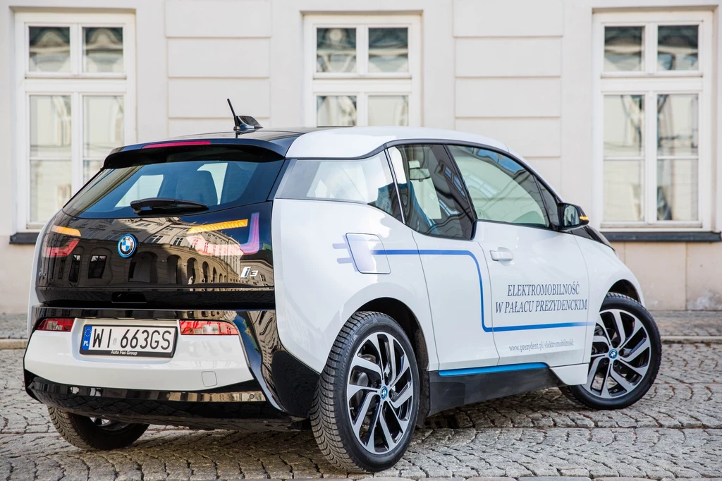 BMW i3