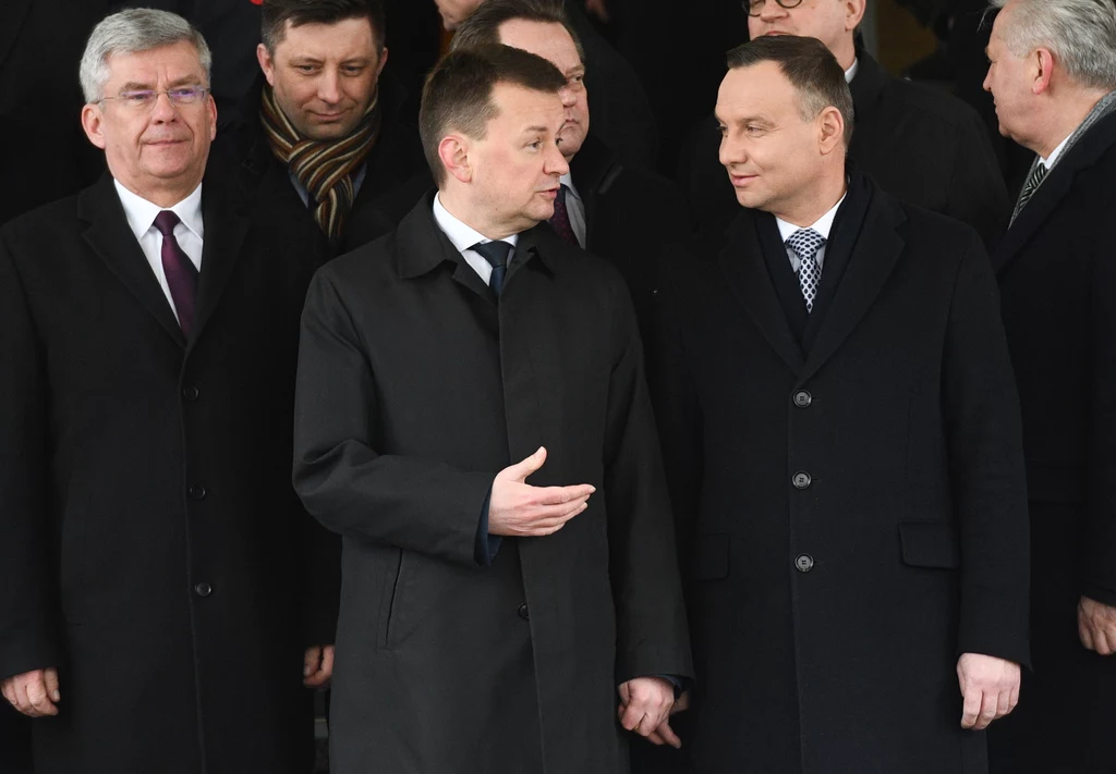 Prezydent Andrzej Duda, minister obrony narodowej Mariusz Błaszczak, marszałek Senatu Stanisław Karczewski podczas dorocznej odprawy rozliczeniowo-koordynacyjnej kierowniczej kadry MON i Sił Zbrojnych RP Prezydent Andrzej Duda, minister obrony narodowej Mariusz Błaszczak, marszałek Senatu Stanisław Karczewski podczas dorocznej odprawy rozliczeniowo-koordynacyjnej kierowniczej kadry MON i Sił Zbrojnych RP