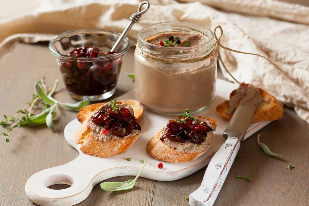 Ani cena, ani piękne opakowanie nie jest gwarancją wysokiej jakości pasztetu.
