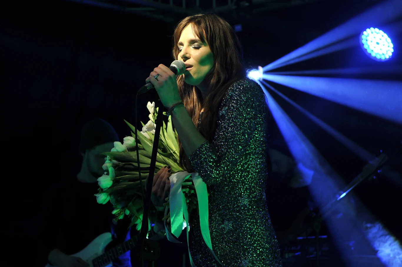 Po ponad dwóch latach przerwy Anna Czartoryska-Niemczycka powraca do muzyki z płytą "Euforia/Panika"
