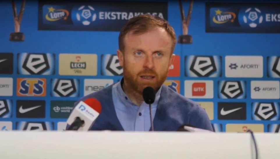 Trener Lechii Piotr Stokowiec po porażce z Lechem 0-3.