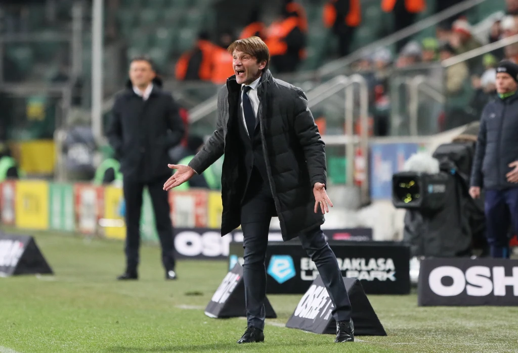 Gole dla Wisły strzelili Carlitos, który wykorzystał rzut karny, i Fran Velez. Gole dla Wisły strzelili Carlitos, który wykorzystał rzut karny, i Fran Velez.