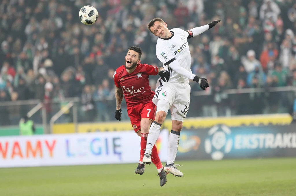 Gole dla Wisły strzelili Carlitos, który wykorzystał rzut karny, i Fran Velez. Gole dla Wisły strzelili Carlitos, który wykorzystał rzut karny, i Fran Velez.