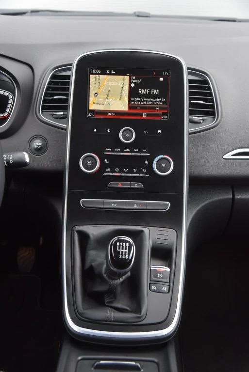 Renault Grand Scenic dCi 110 Hybrid Assist