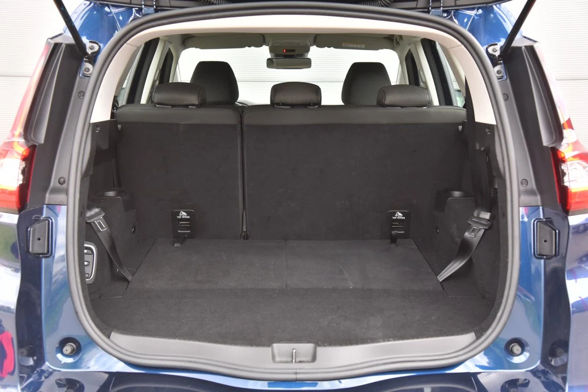Renault Grand Scenic dCi 110 Hybrid Assist