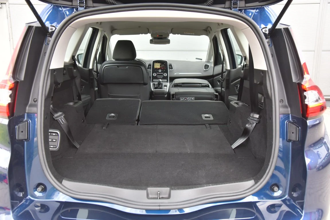 Renault Grand Scenic dCi 110 Hybrid Assist