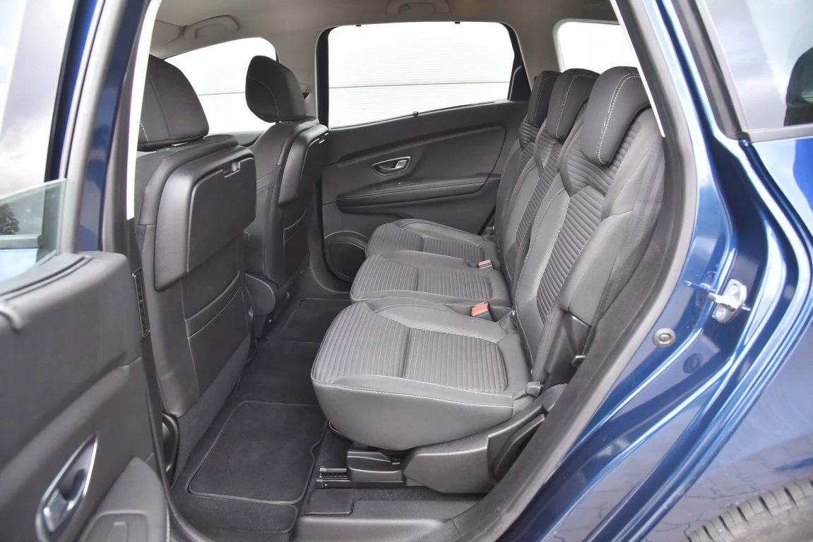 Renault Grand Scenic dCi 110 Hybrid Assist