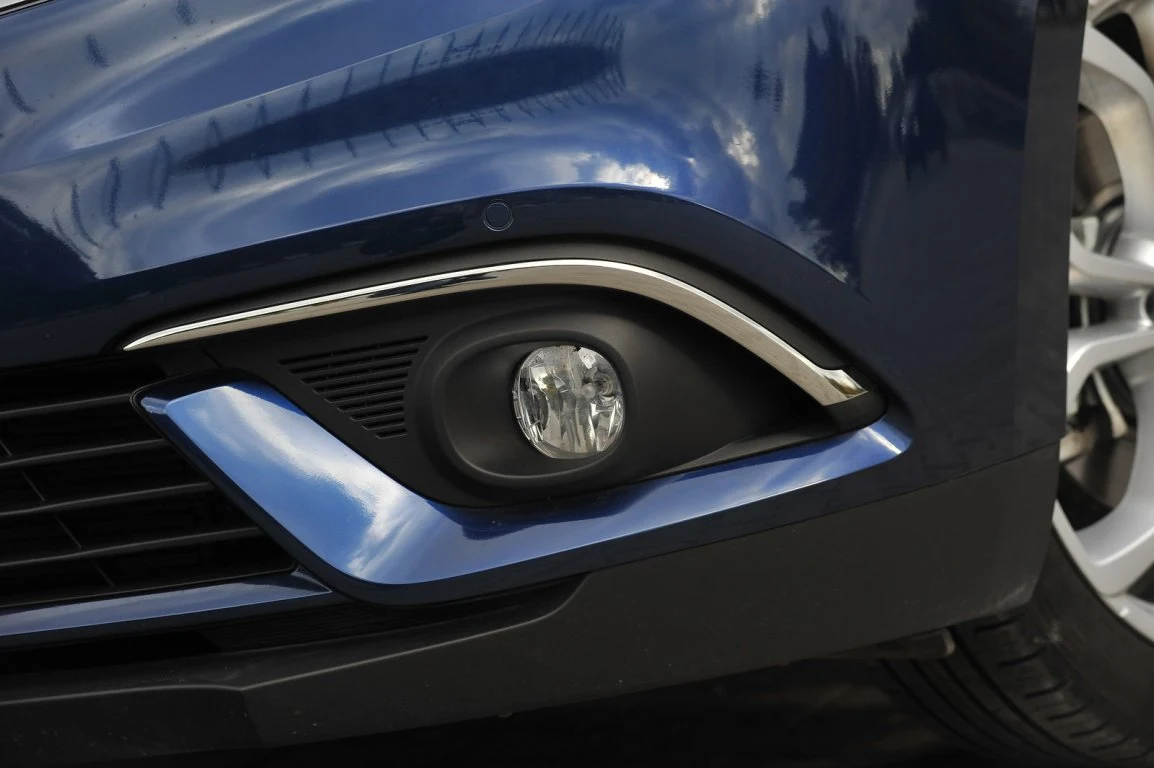 Renault Grand Scenic dCi 110 Hybrid Assist