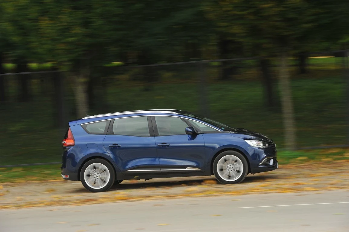 Renault Grand Scenic dCi 110 Hybrid Assist