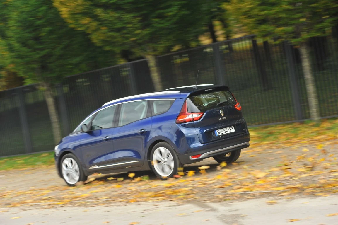 Renault Grand Scenic dCi 110 Hybrid Assist