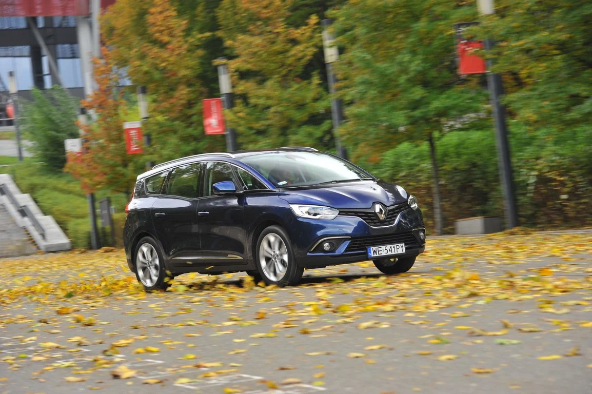 Renault Grand Scenic dCi 110 Hybrid Assist