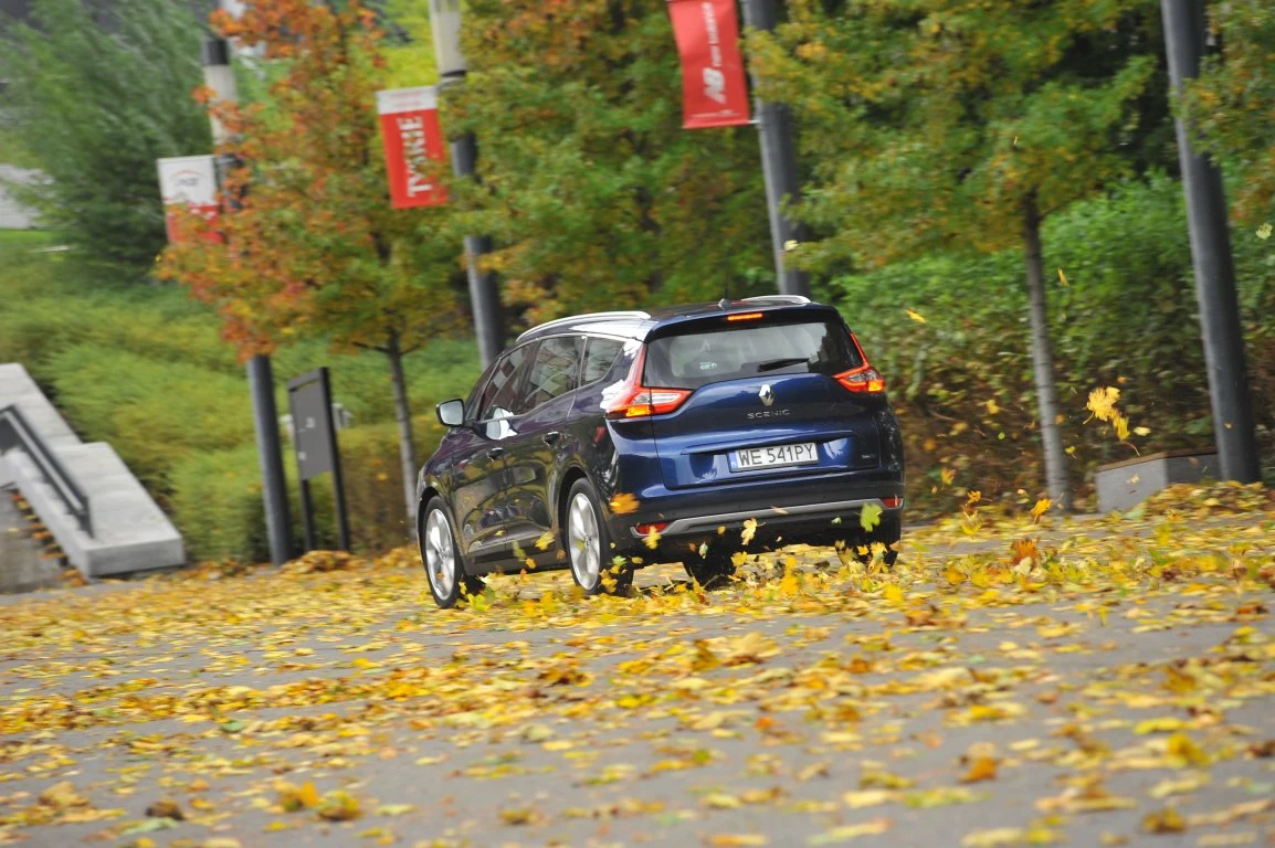 Renault Grand Scenic dCi 110 Hybrid Assist
