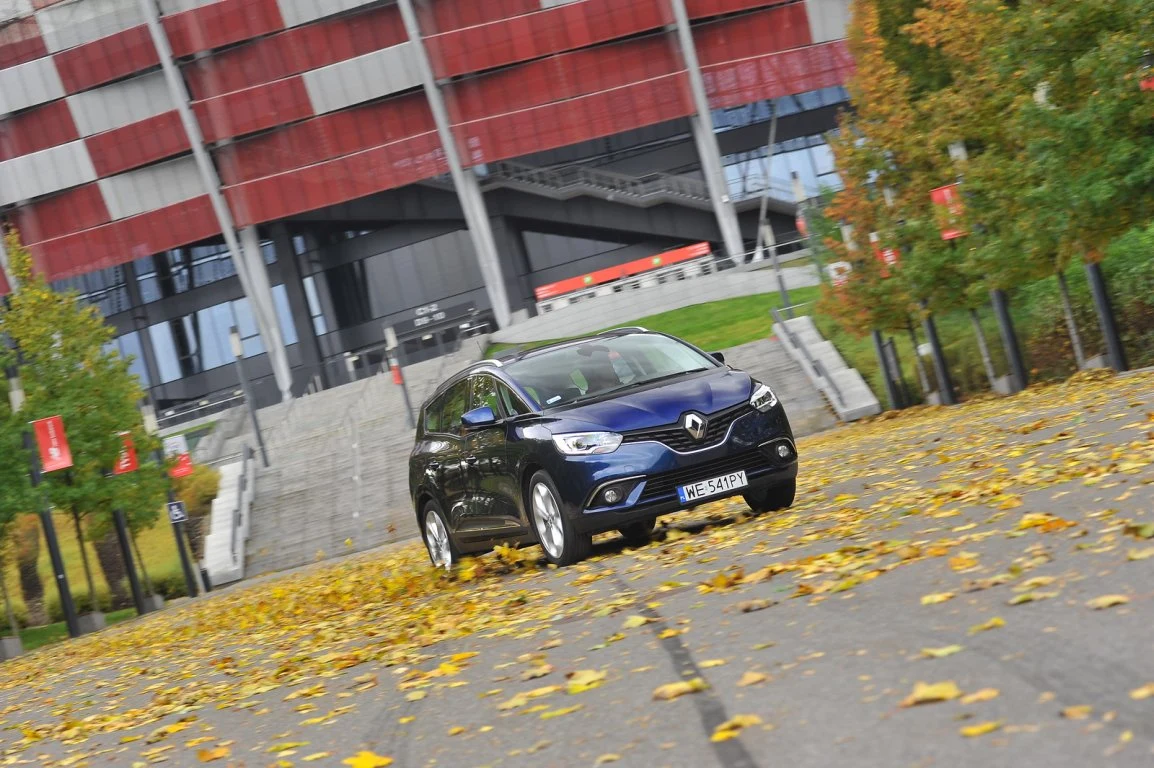 Renault Grand Scenic dCi 110 Hybrid Assist