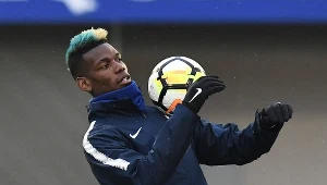 Paul Pogba znowu zmienił fryzurę