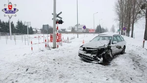 Audi wjechało pod pociąg