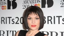 Urodzona 27 marca 1988 roku Jessie J, a właściwie Jessica Ellen Cornish, swoją przygodę z branżą rozrywkową zaczęła już jako 11-latka. Właśnie wtedy wystąpiła w musicalu "Whistle Down the Wind". 

Brytyjka odebrała też gruntowne wykształcenie muzyczne. Wokalistka uczęszczała do BRIT School, którą skończyli również Adele, Amy Winehouse, Ella Eyre i Katie Melua. 