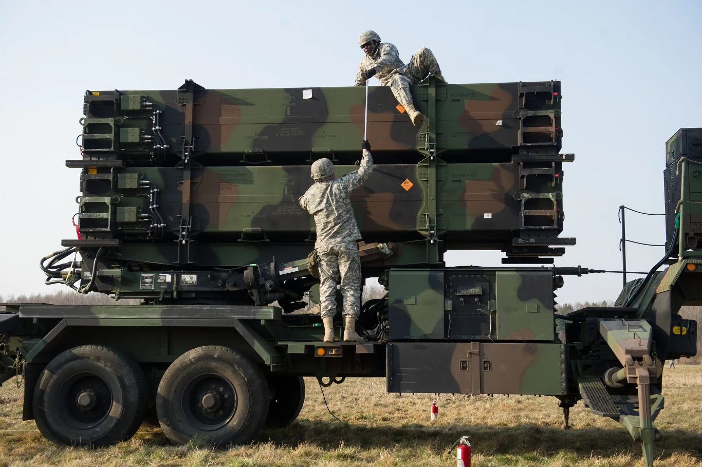 Polsko-amerykanskie ćwiczenia w Sochaczewie z udziałem wyrzutni rakietowych Patriot w ramach operacji Atlantic Resolve