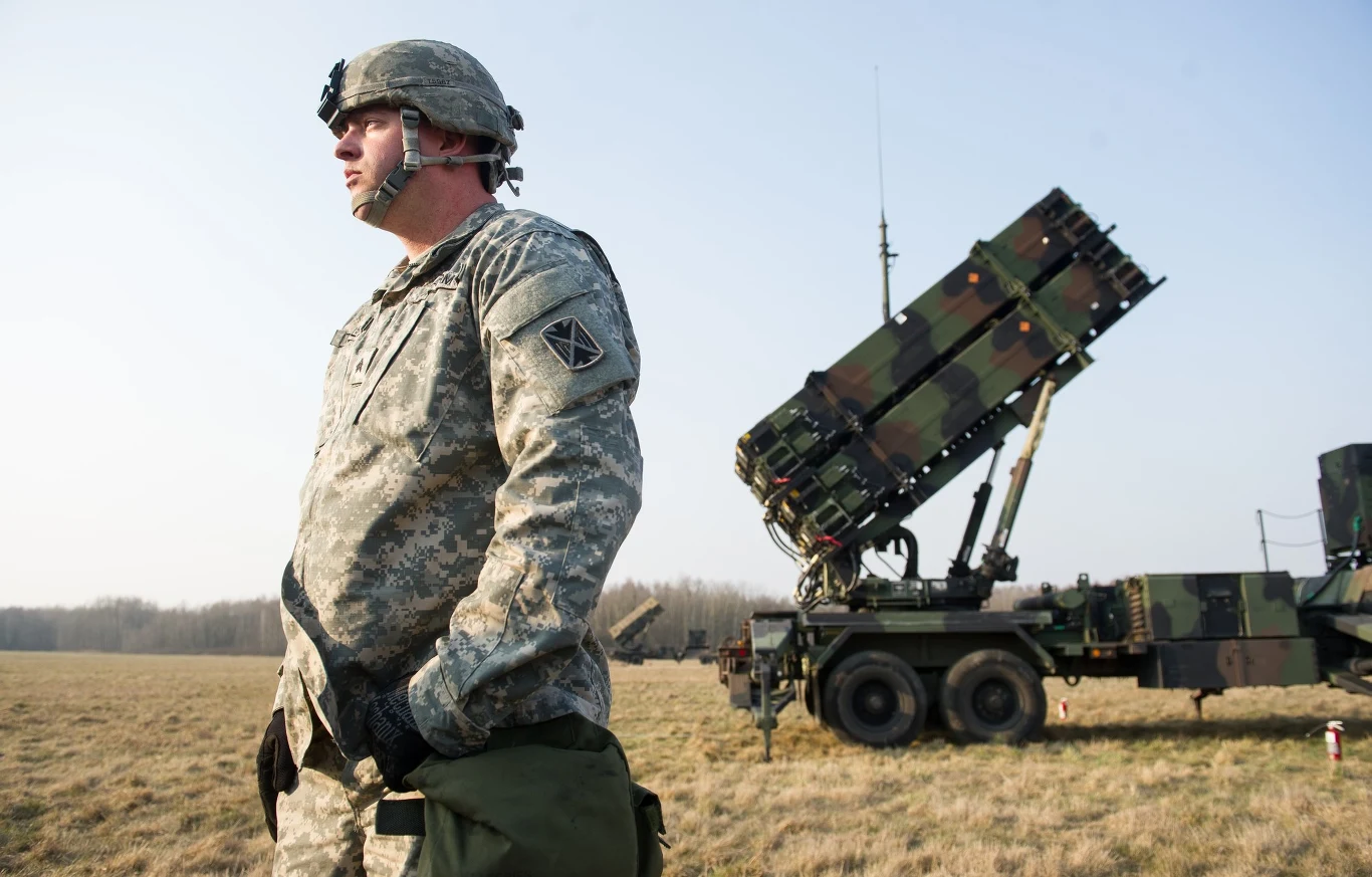 Polsko-amerykanskie ćwiczenia w Sochaczewie z udziałem wyrzutni rakietowych Patriot w ramach operacji Atlantic Resolve