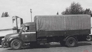 Pierwsze ciężarówki Pekaesu