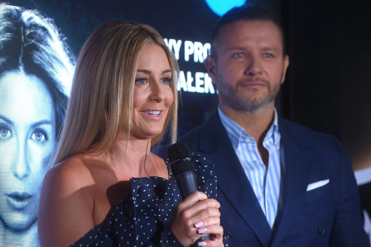 Radosław Majdan Mało kto wie, że poza małżeństwami z Dodą oraz z Małgorzatą Rozenek-Majdan, bramkarz był żonaty jeszcze jeden raz. Pierwszą wybranką Majdana była projektantka mody Sylwia Koperkiewicz. Ich ślub odbył się 20 czerwca 1998 roku. Oczywiście związek zakończył się rozwodem. Miejmy nadzieje, że za trzecim razem Radosław odnajdzie szczęście razem z Małgorzatą Rozenek-Majdan, a ich relacja przetrwa próbę czasu. 