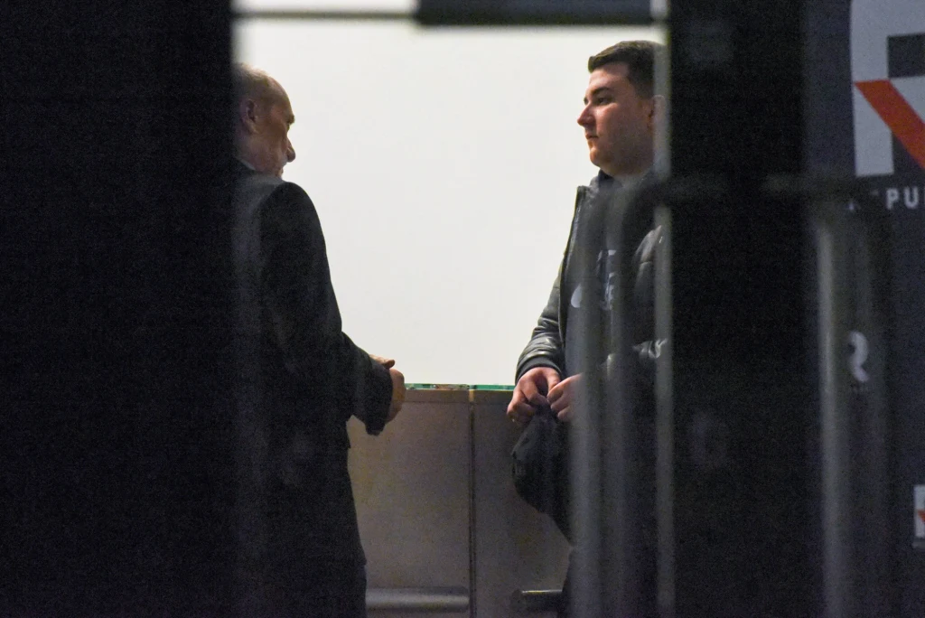 Macierewicz mówił, a Misiewicz uważnie słuchał Macierewicz mówił, a Misiewicz uważnie słuchał