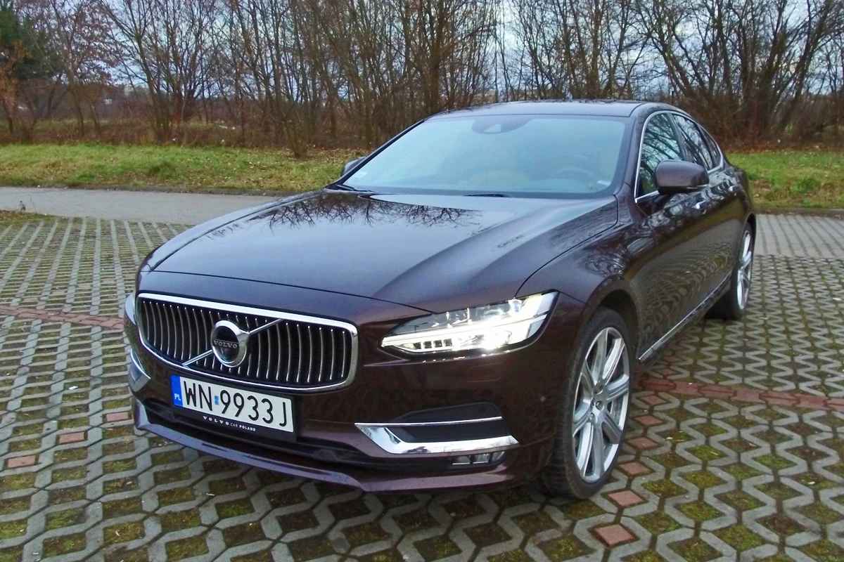 Volvo S90 D5 AWD