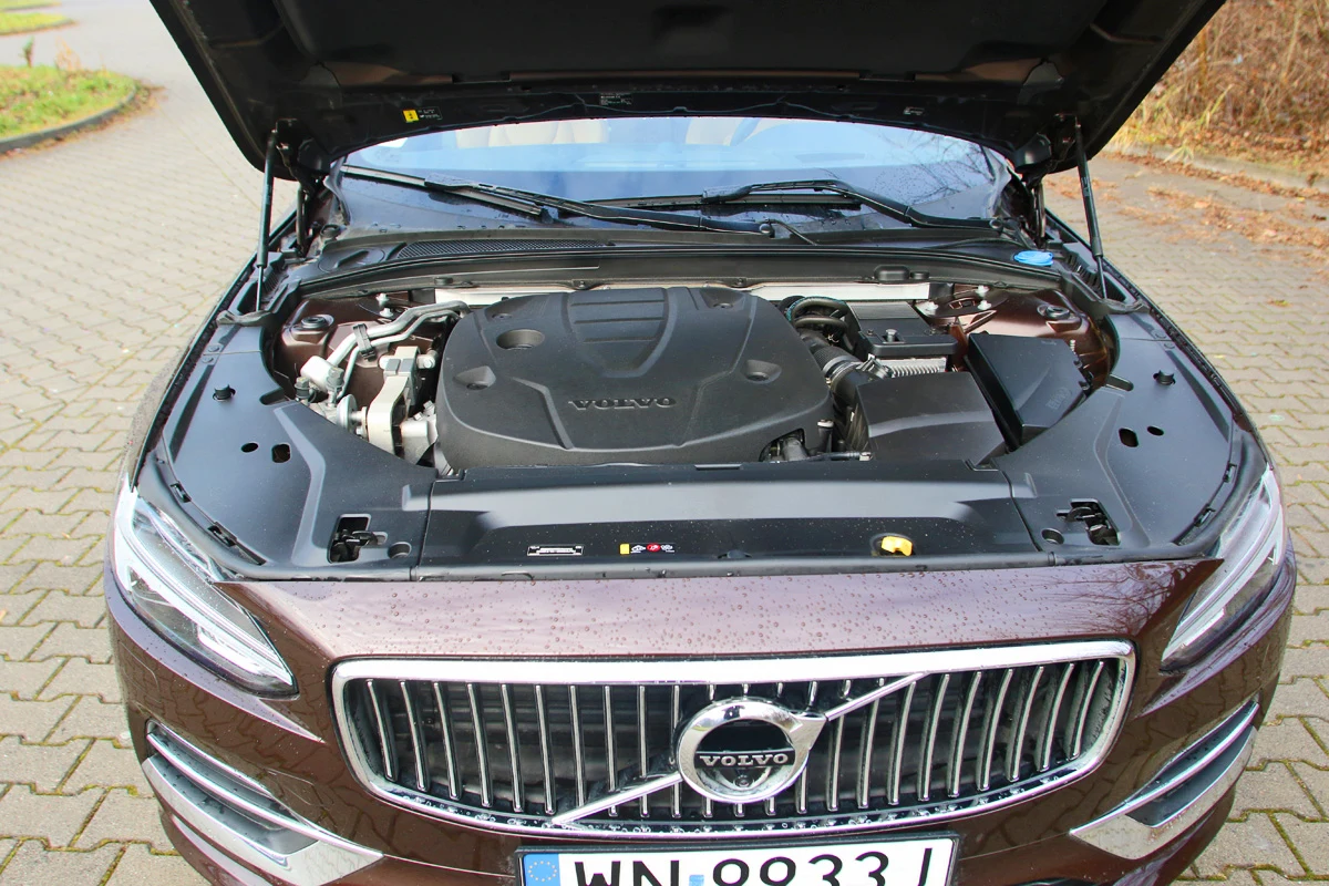 Volvo S90 D5 AWD