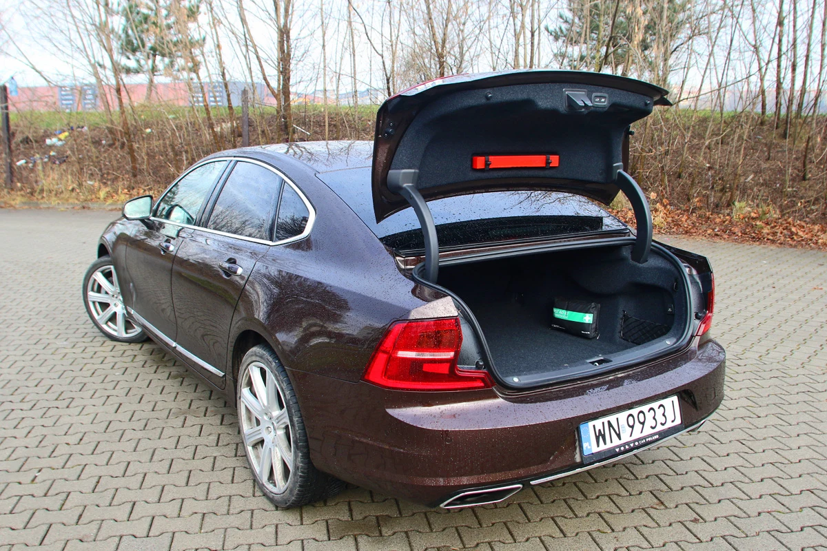 Volvo S90 D5 AWD