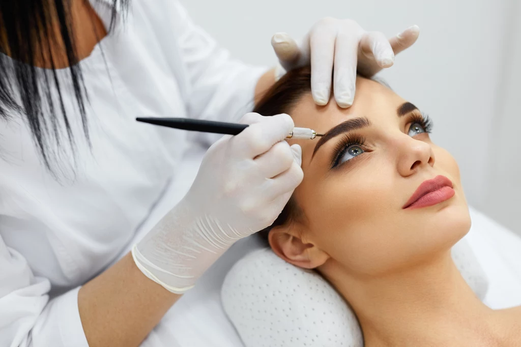 Makijaż permanentny medyczny jest od kilku lat bardzo popularny