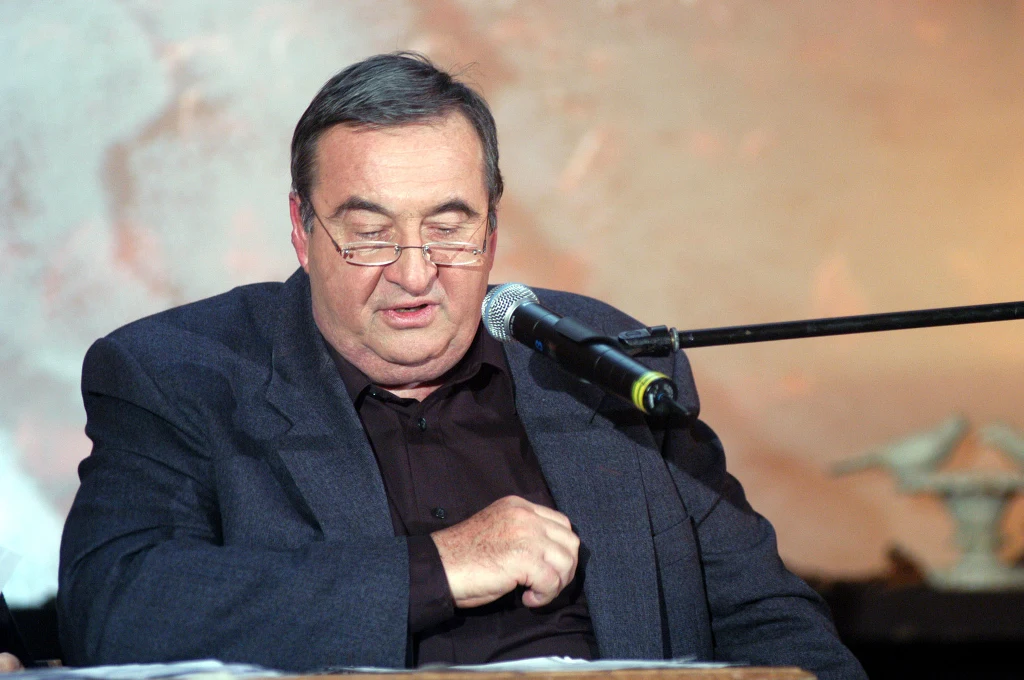 Krzysztof Kowalewski  Krzysztof Kowalewski