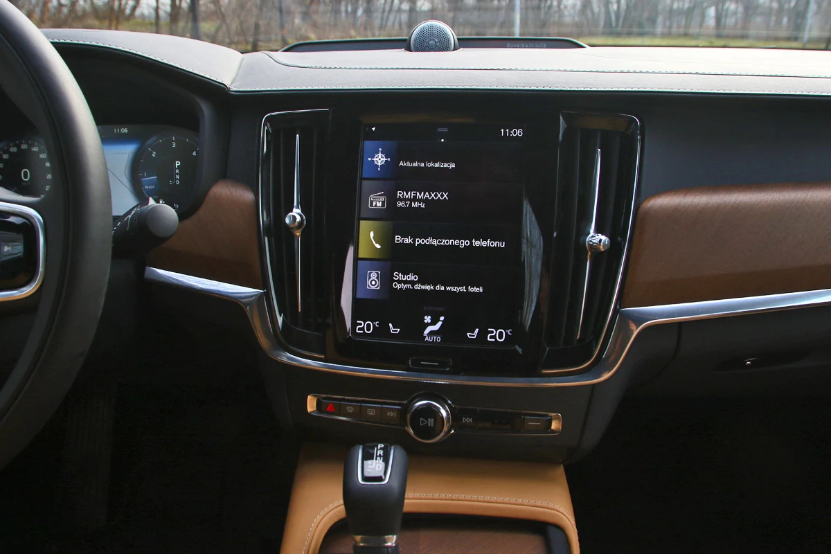 Volvo S90