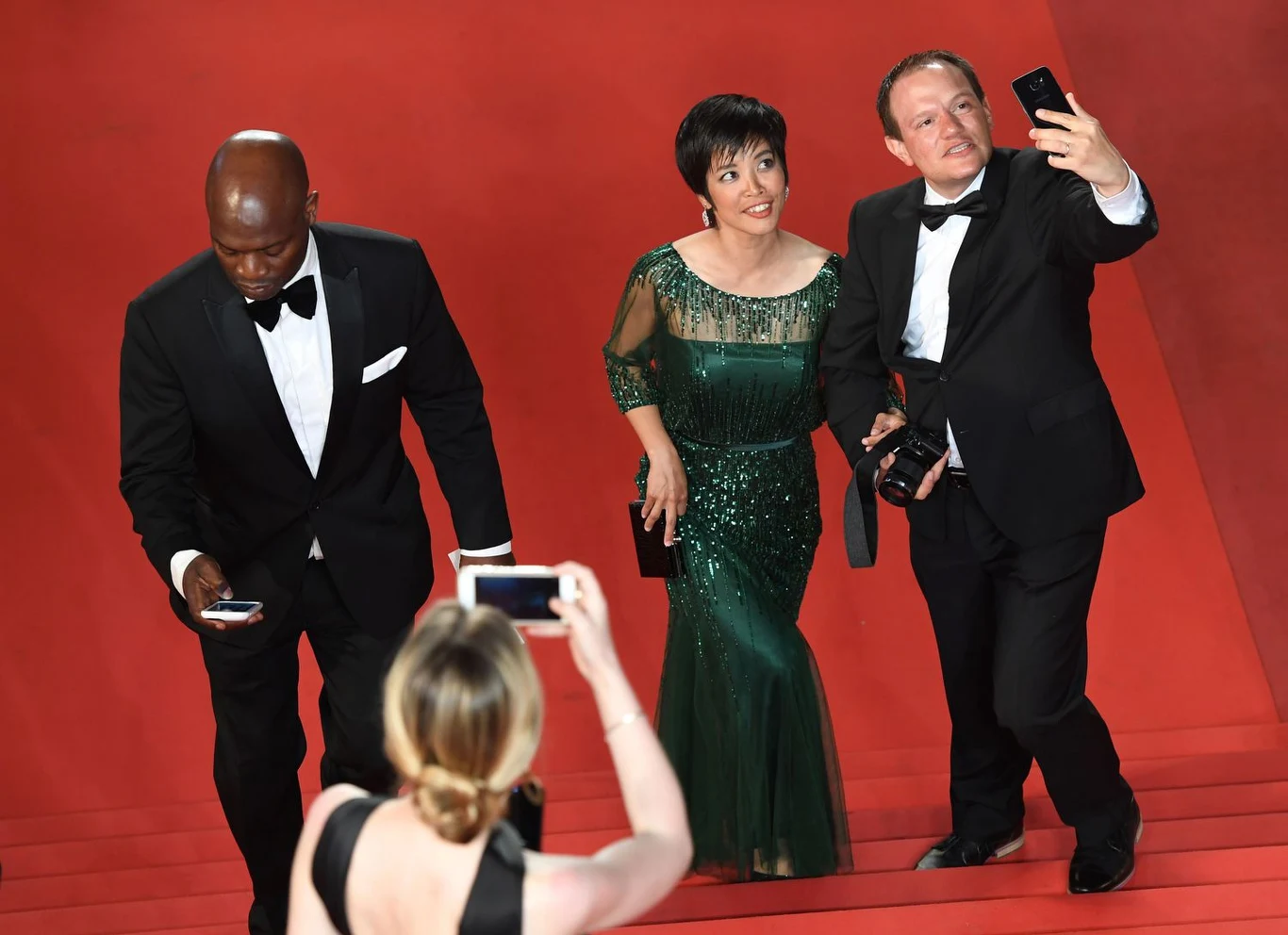 Takich scen na czerwonym dywanie w Cannes już nie zobaczymy Takich scen na czerwonym dywanie w Cannes już nie zobaczymy
