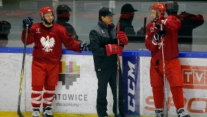 Trener Ted Nolan z polskimi hokeistami