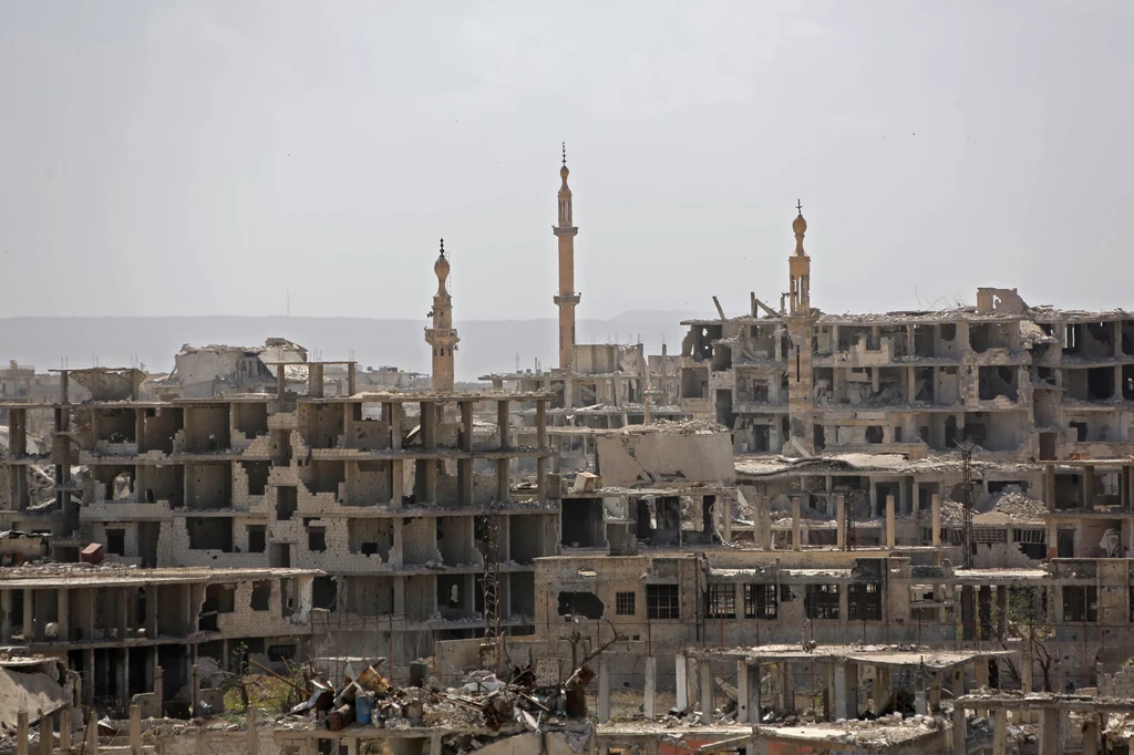 Wojna w Syrii trwa od 2011 r. Wojna w Syrii trwa od 2011 r.