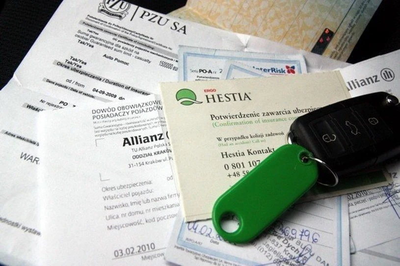 Polisa OC nie zawsze przedłuża się sama, a kara za jej brak jest wysoka Polisa OC nie zawsze przedłuża się sama, a kara za jej brak jest wysoka