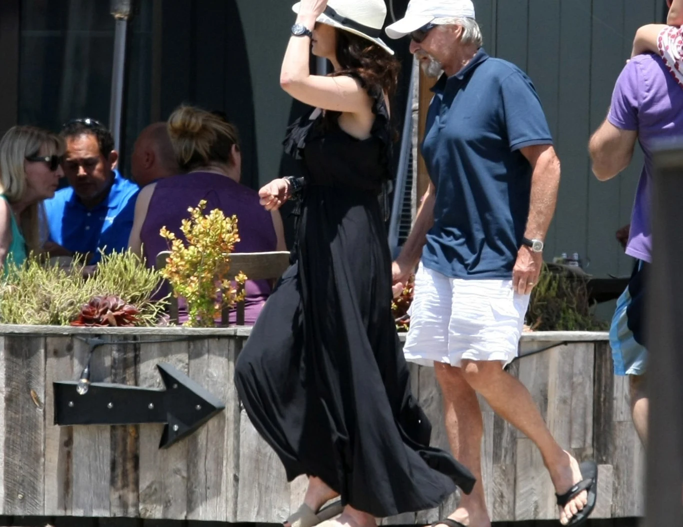 Zeta-Jones i Douglas byli o krok od rozwodu Zeta-Jones i Douglas byli o krok od rozwodu