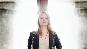 - Trudno mi w ogóle nazywać aktorstwo zawodem, bo to po prostu moje życie - mówi Natalia Rybicka , fot. Marek Gorczyński