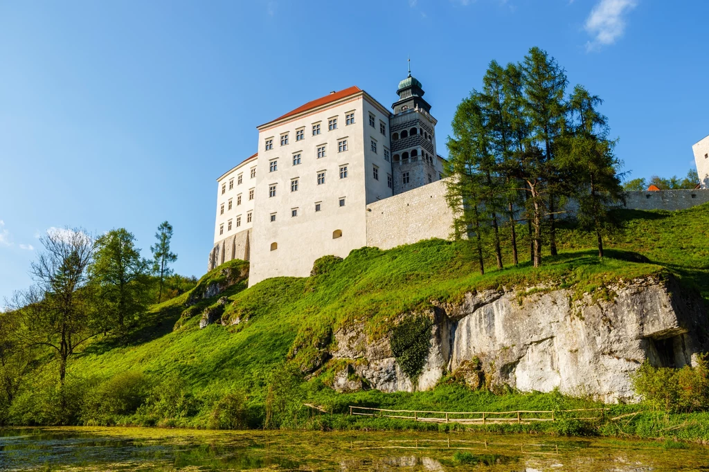 W renesansie w dawnych wieżach obronnych wykuto balkony, a tarasy bastionów zamieniono w przepiękne ogrody