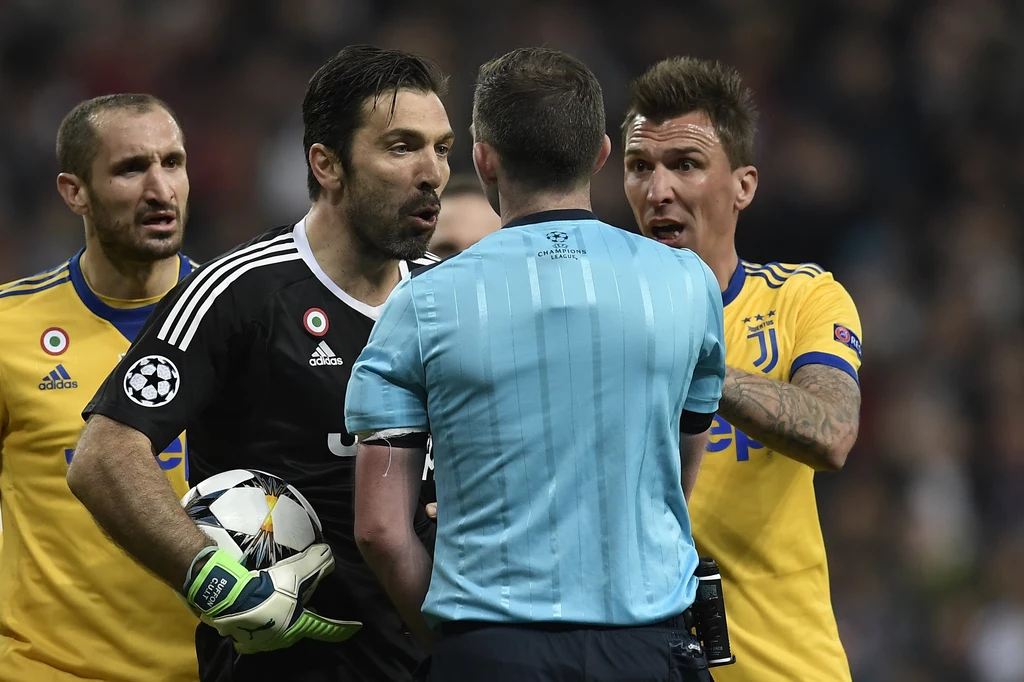Gianluigi Buffon miał ogromne pretensje do sędziego Gianluigi Buffon miał ogromne pretensje do sędziego